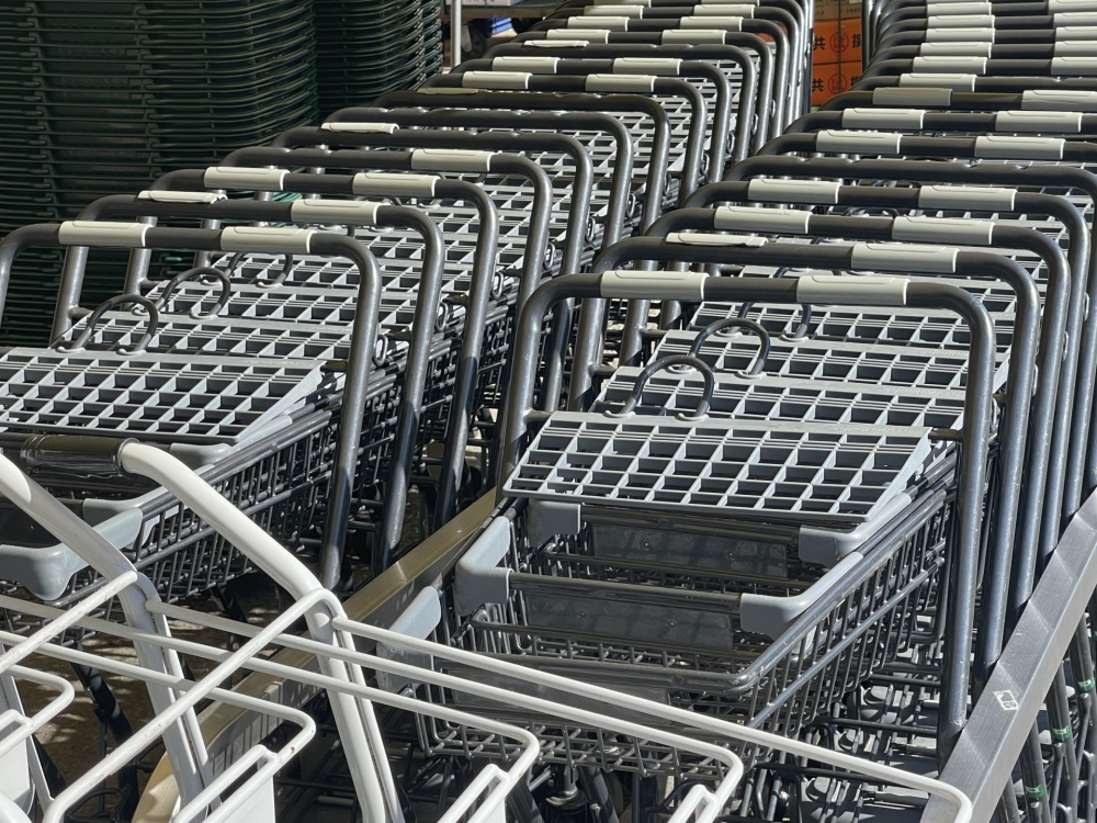 輸入で安価な業務スーパーの海老の価格は？